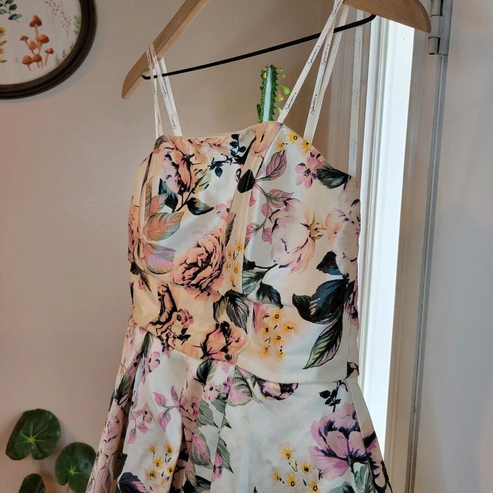 Speechless High‎ Low Gorgeous Rose Printed Strapless Prom Dress, Size 9 Juniors